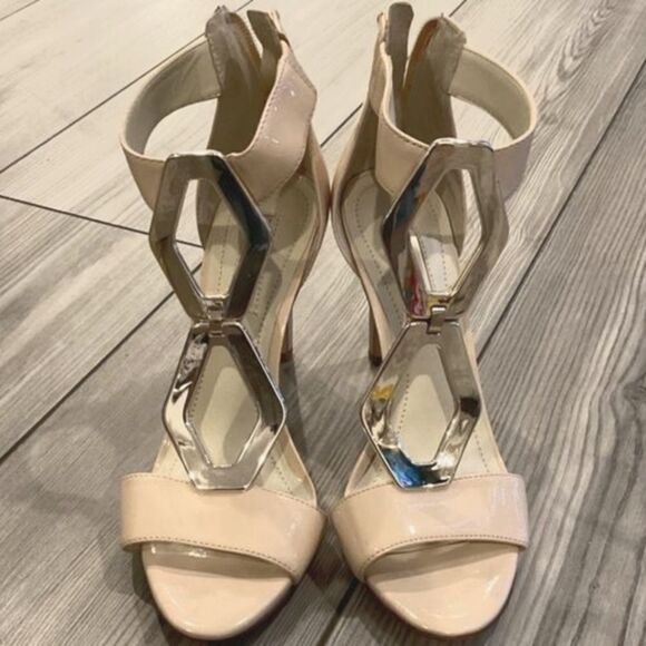 Bcbgenwration Nude Sandals‎